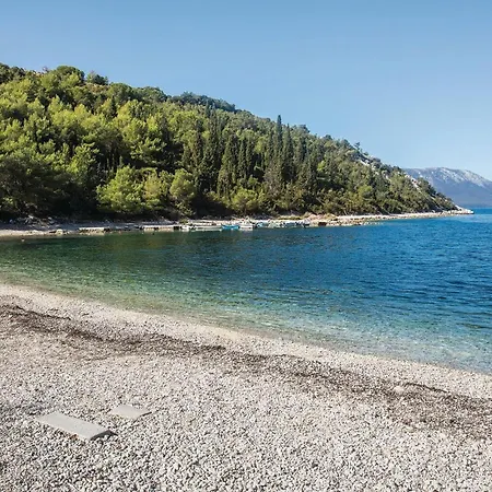 2 Bedroom Beautiful In