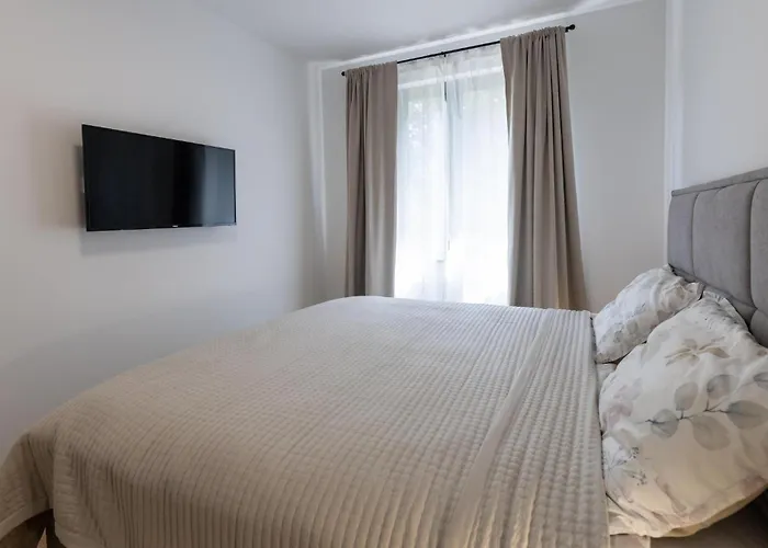 2 Bedroom Beautiful In Casa de Férias *