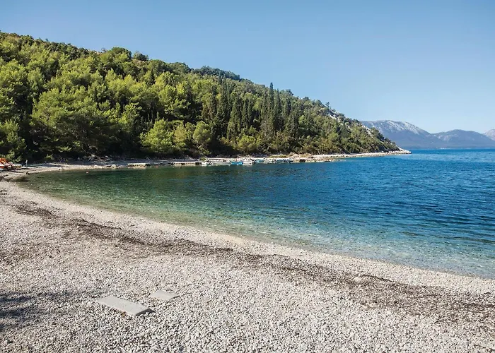 2 Bedroom Beautiful In