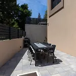 度假居 Awesome In