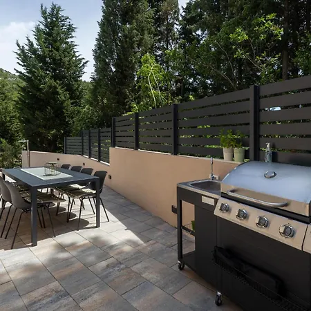 2 Bedroom Beautiful In Tatil Evi *